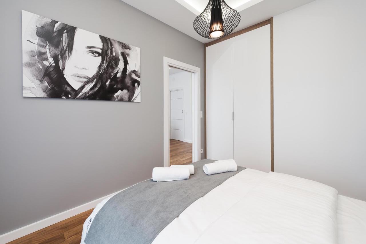 Central Apartments By Bed&Bath Краков Экстерьер фото