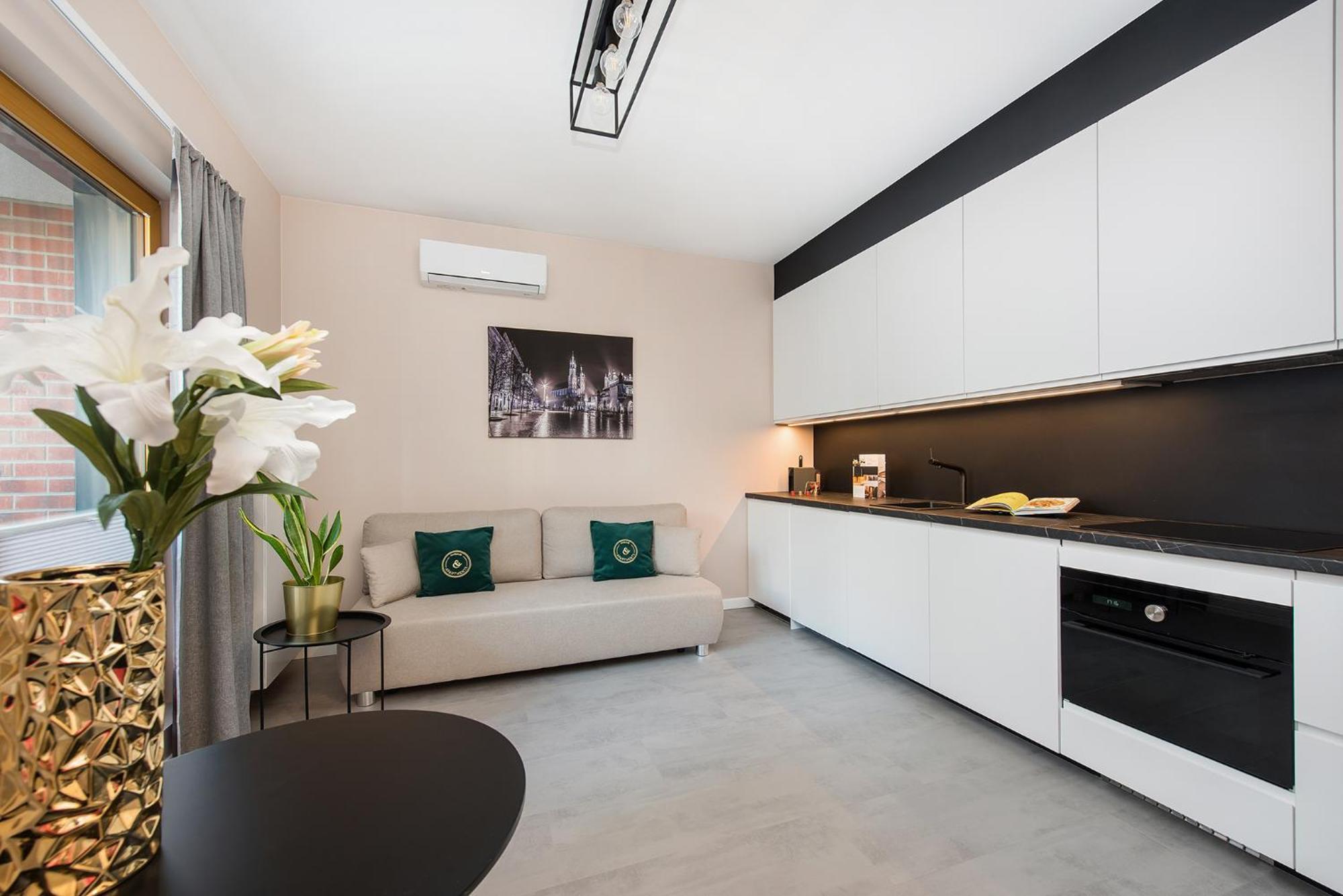 Central Apartments By Bed&Bath Краков Экстерьер фото